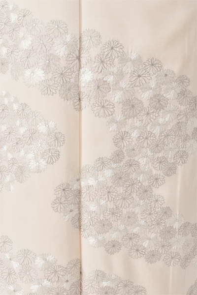 訪問着(桜色・銀糸の小菊)