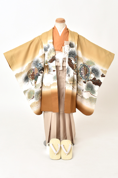 五歳祝着セット［クリーム・兜］