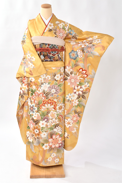 振袖[山吹色に四季草花文]