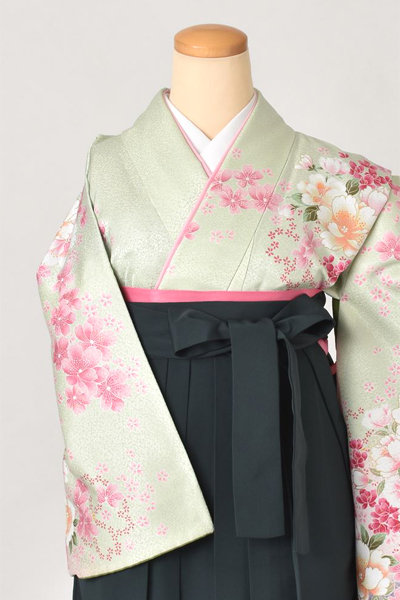 卒業袴(淡いグリーン地・花々着物/緑地桜刺繍袴)