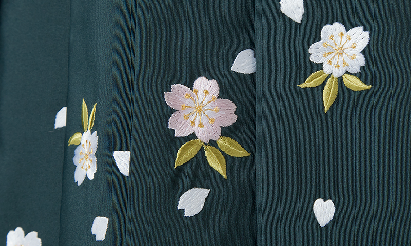 卒業袴(クリーム、黄色ボカシ地・花着物/緑地桜刺繍袴)