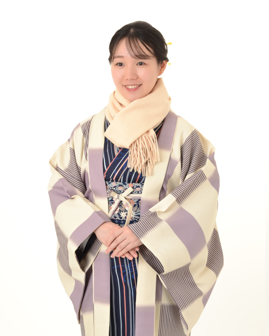 白いマフラー × 羽織 × 着物